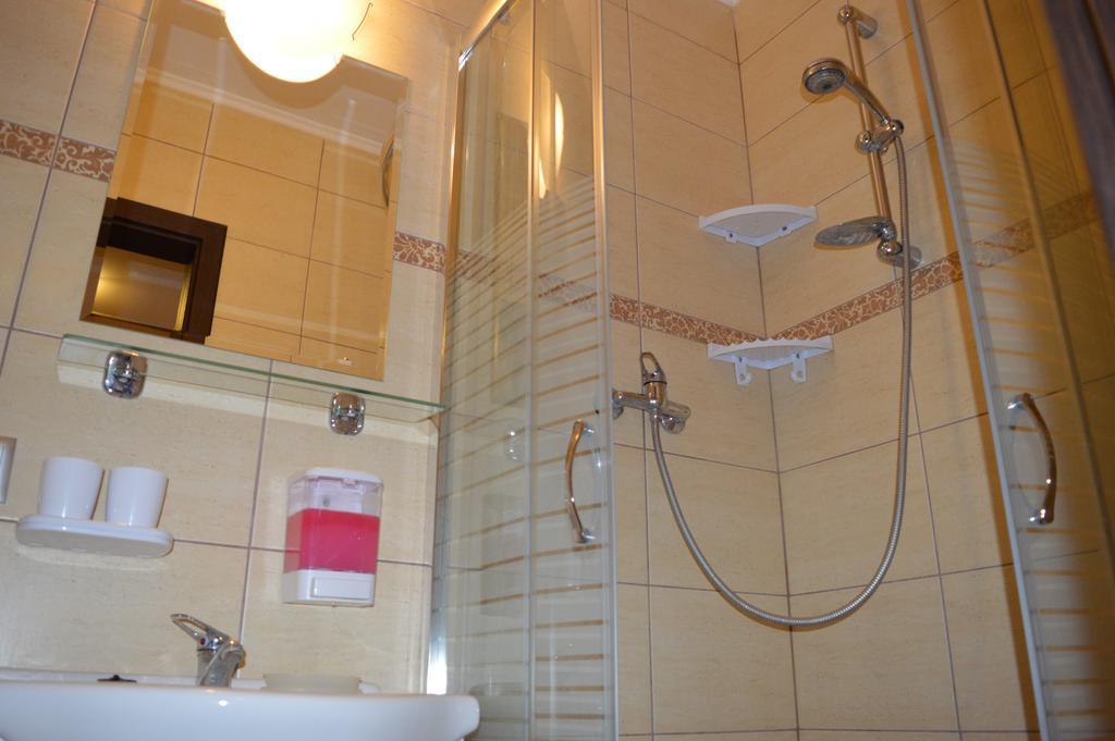 Przystan Apartment Rozalin  Екстериор снимка